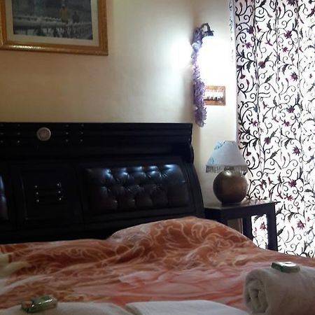 Blooming Dale Hotel Srinagar  Ngoại thất bức ảnh