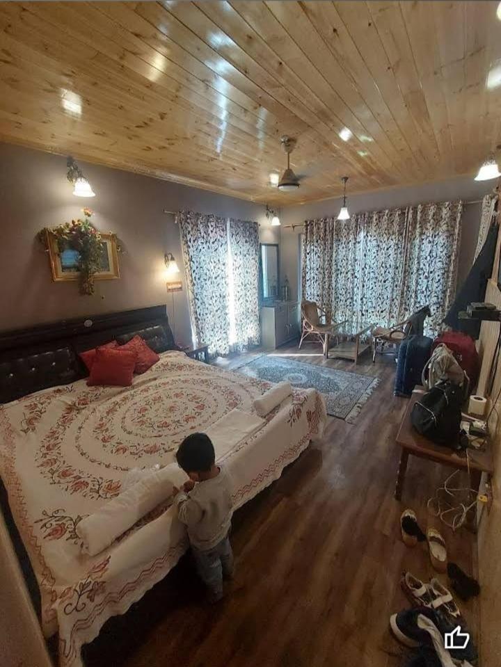 Blooming Dale Hotel Srinagar  Ngoại thất bức ảnh