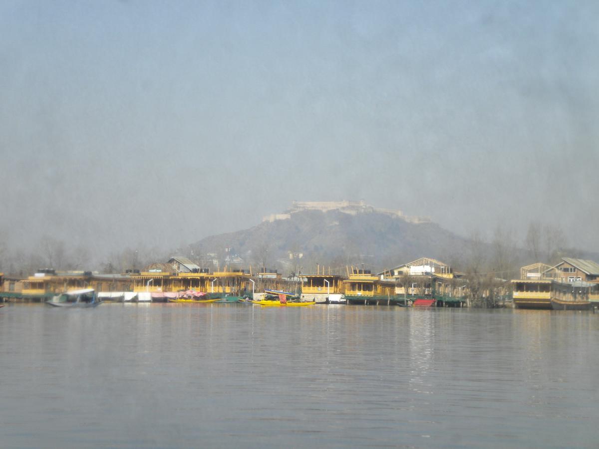 Blooming Dale Hotel Srinagar  Ngoại thất bức ảnh