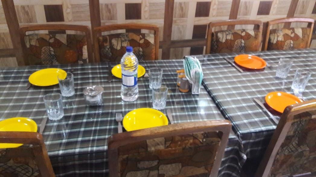 Blooming Dale Hotel Srinagar  Ngoại thất bức ảnh
